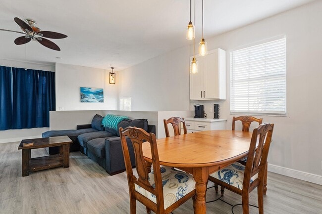 Building Photo - 113 Lighthouse Cir