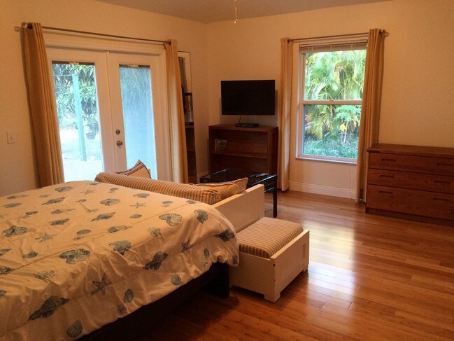 Building Photo - 5771 Bur Oaks Ln