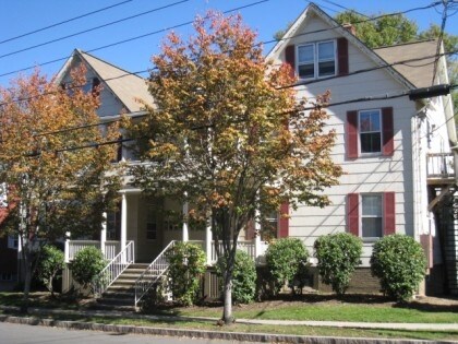 Primary Photo - 150 Pearl St