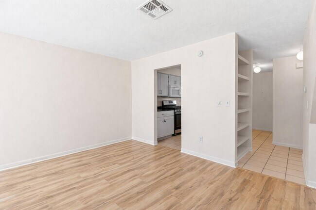 Building Photo - 17751 Panama City Beach Pkwy