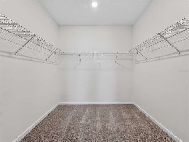 Building Photo - 2735 Skyline Lp