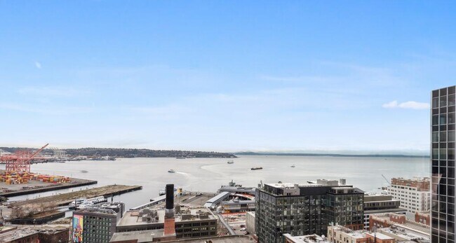 Building Photo - Millennium Tower - 2 bedrooms + den