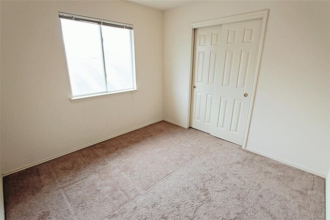 Building Photo - 1821 Friars Tale Ln