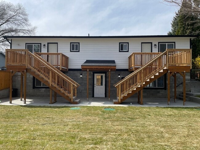 Building Photo - 2583 Elgin Rd