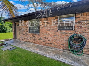 Building Photo - 2 Bed, 2 Bath, and a Whole New Energy — Kick Off 2026 in Bonita Springs