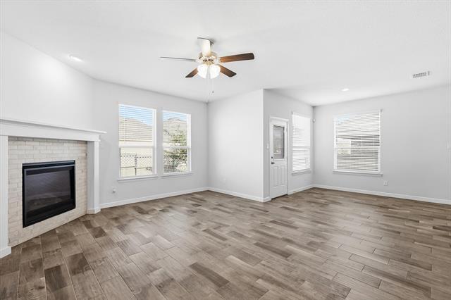 Building Photo - 2532 Candle Ln