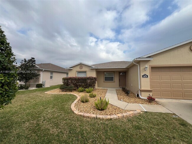 Building Photo - 1679 SW 156th Ln