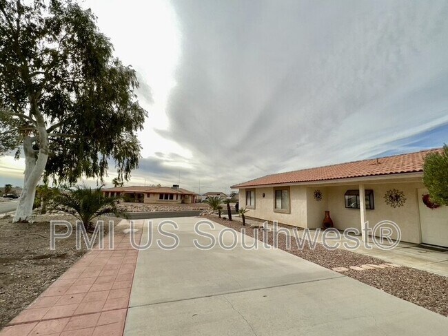 Building Photo - 3375 Sharon Ln