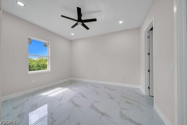 Building Photo - 4648-4650-4650 Leonard Blvd S