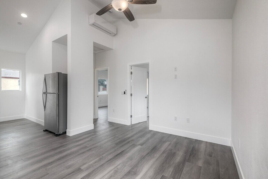 Building Photo - 188 Gosnell Way