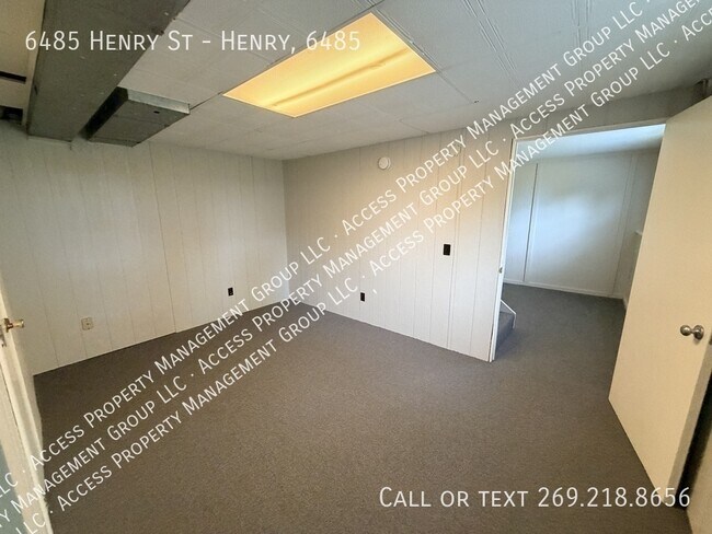 Building Photo - 6485 Henry St