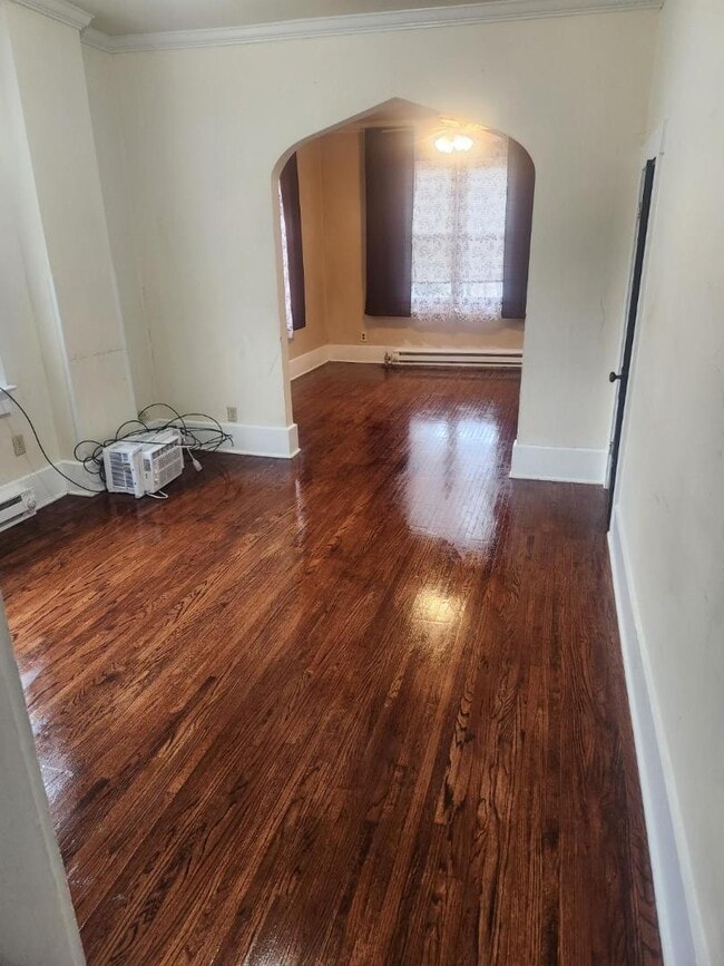 Building Photo - 900 Rhomberg Ave