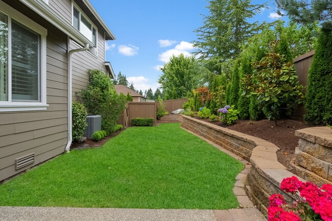 Building Photo - 11311 66th Ave