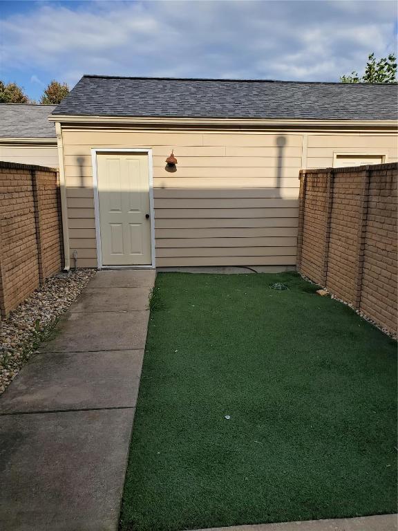 Building Photo - 3256 Domain St