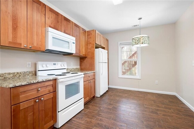 Building Photo - 1083 Soaring Way NE
