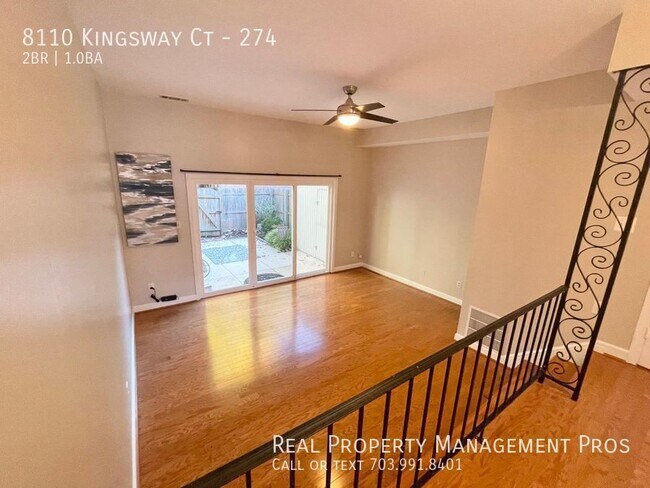 Building Photo - UPDATED 2 BEDROOM HOME - PRVATE BACK YARD ...