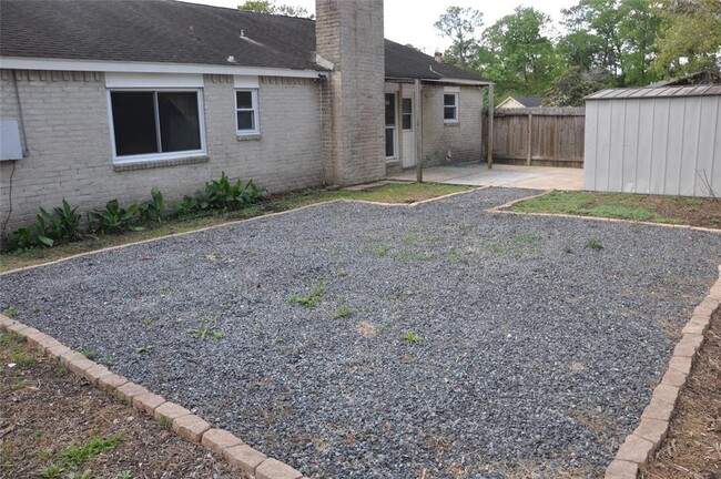 Building Photo - 4715 Glendower Dr