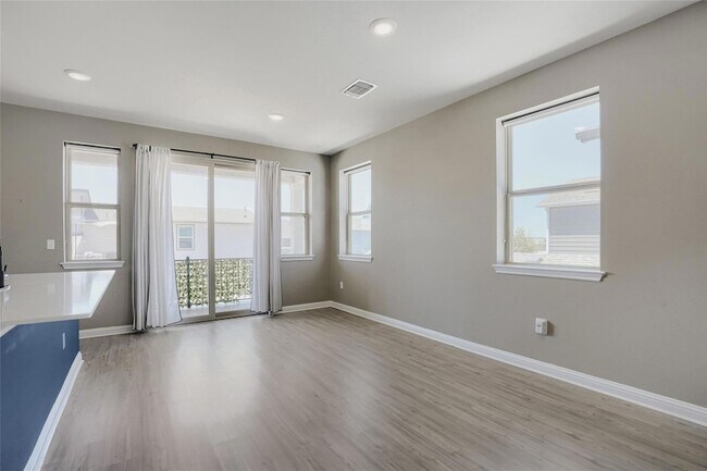 Building Photo - 8306 Mandela Bend