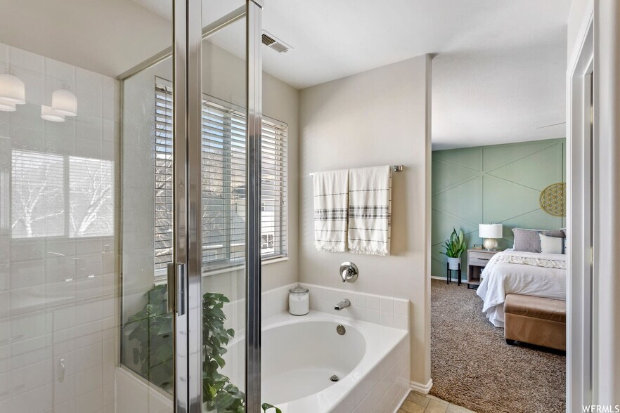 Building Photo - 1058 Aberdeen Cir