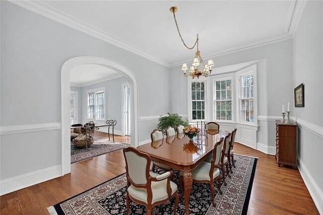 Building Photo - 444 Burlington Rd NE