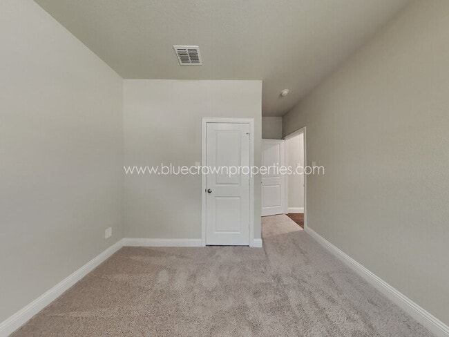 Building Photo - 1132 Red Hawk Ln