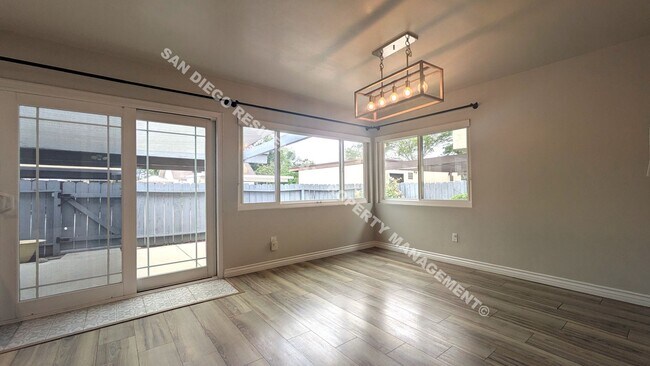 Building Photo - **$250 MOVE-IN SPECIAL** Light, Bright & S...