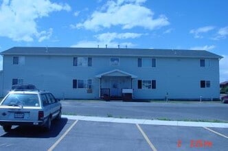 Building Photo - 94 Stiles Ave