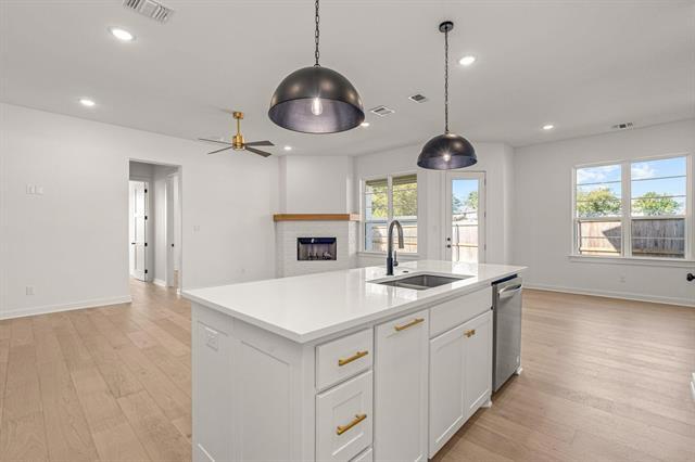 Building Photo - 177 Hulen Cir