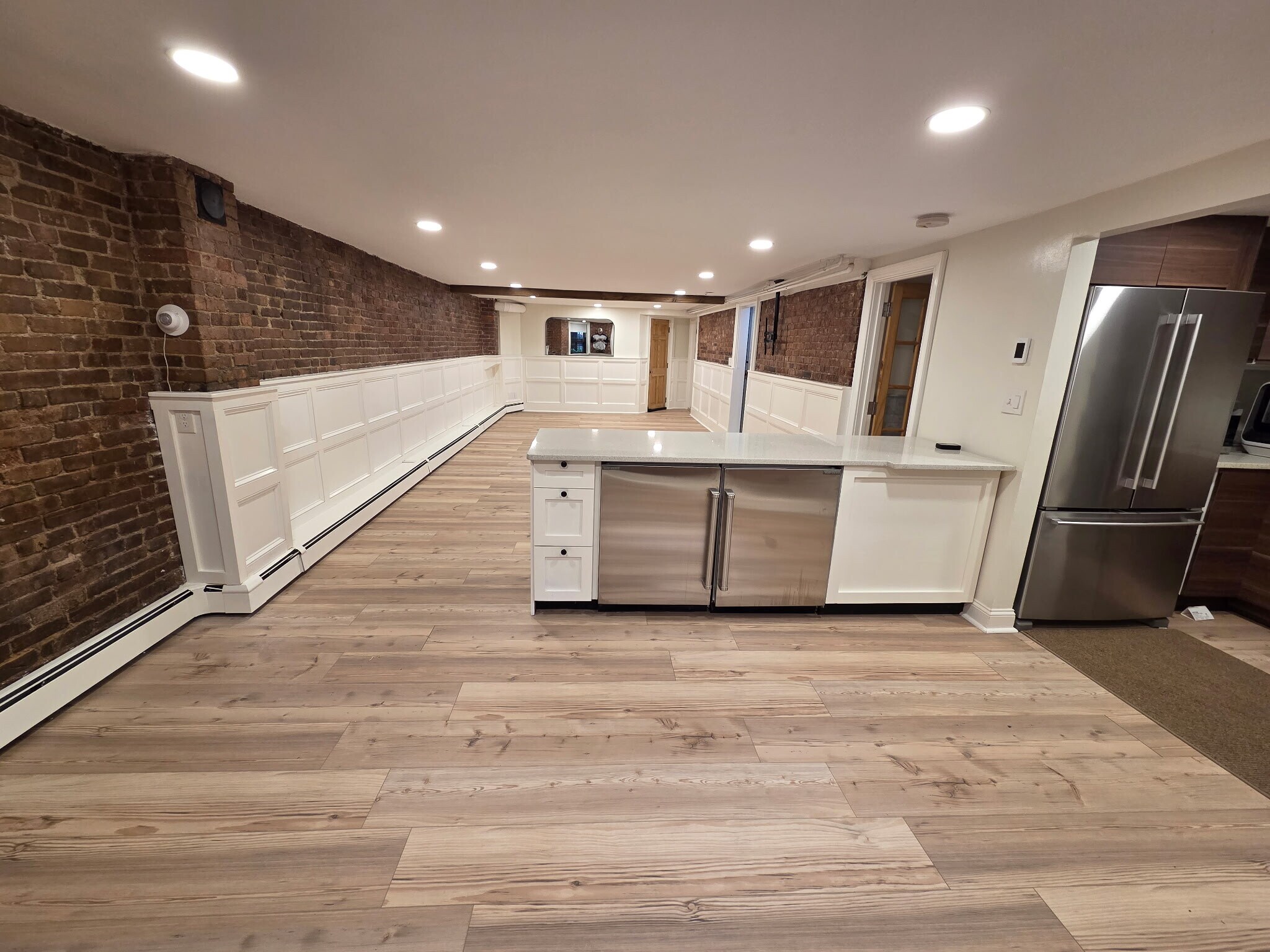 Kitchen Bar - 482 Columbus Ave