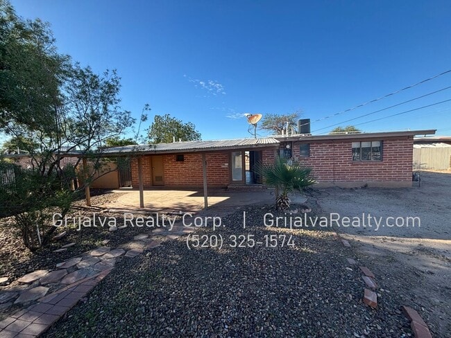 Building Photo - Northwest 3 Bed, 2 Bath House for Rent (Ruthrauff/La Cholla)