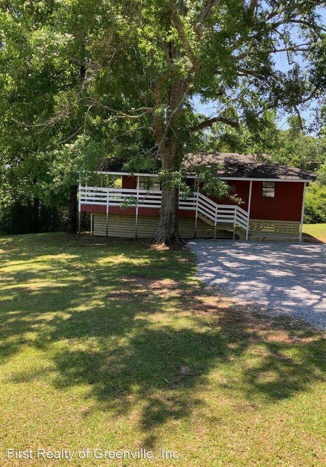 Primary Photo - 2 br, 1 bath House - 296 Wagon Wheel Rd.