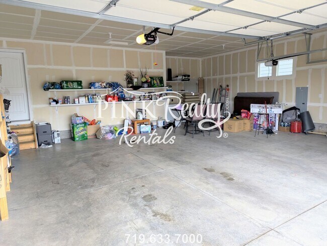 Building Photo - 3286 Golden Meadow Way