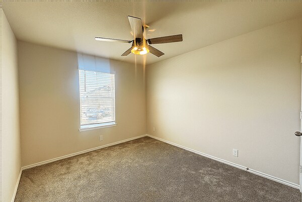 Building Photo - 10514 Egremont