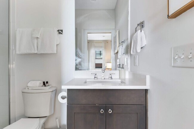 Building Photo - 1114A Wade Ave