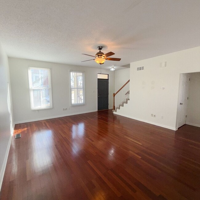 Building Photo - 3306 Domain St