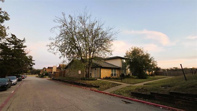 Building Photo - 1402 S Carrier Pkwy