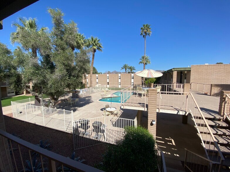 Building Photo - 3737 E Turney Ave