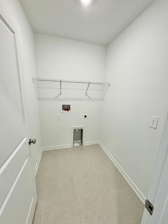 Building Photo - BRAND NEW HOME IN HIDDEN RIDEGE FOR RENT