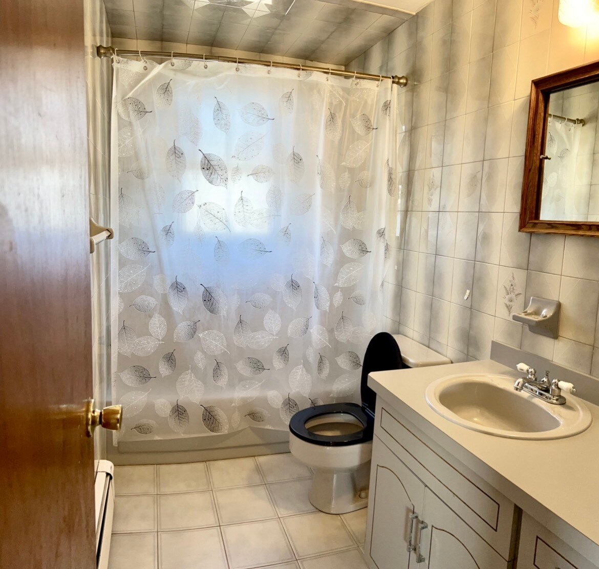 Building Photo - 148 Clement Ave