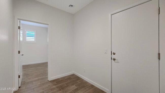 Building Photo - 17864 W Thistle Landing Dr