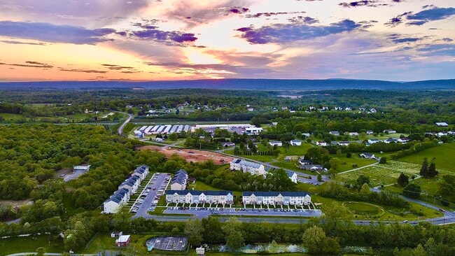 Building Photo - 32 Sanford Dr