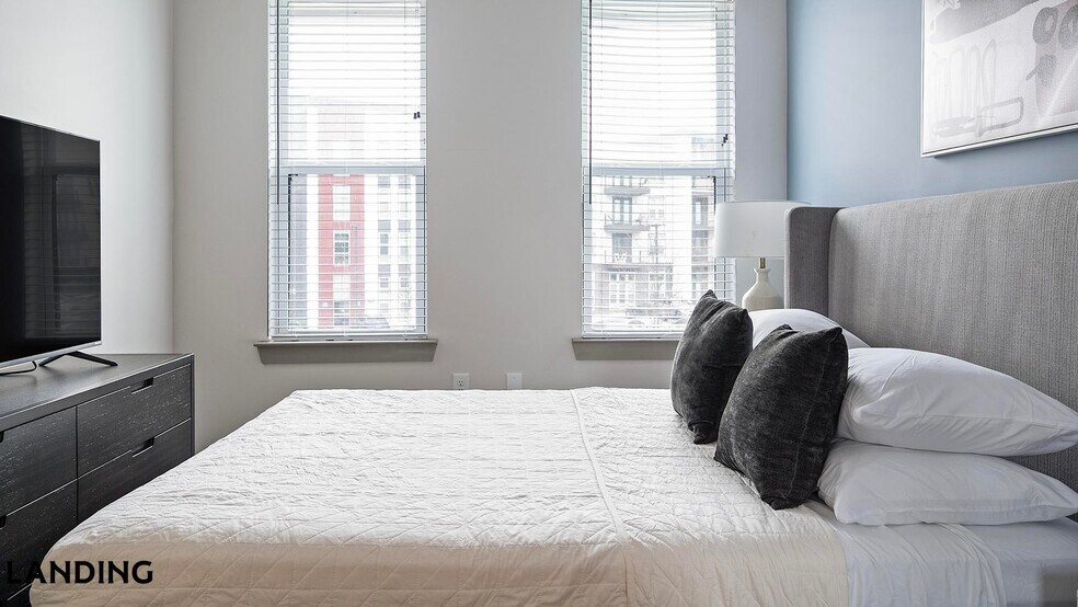 Building Photo - 2165 Nolensville Pk