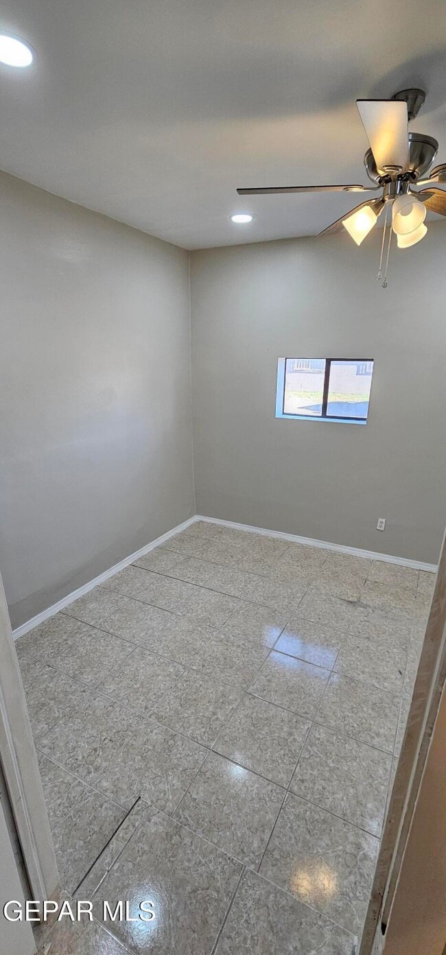 Building Photo - 8828 Kenneth St