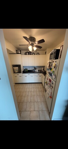 Building Photo - 3600 N Lake Shore Dr