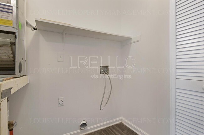 Building Photo - 184 Cannon Ct