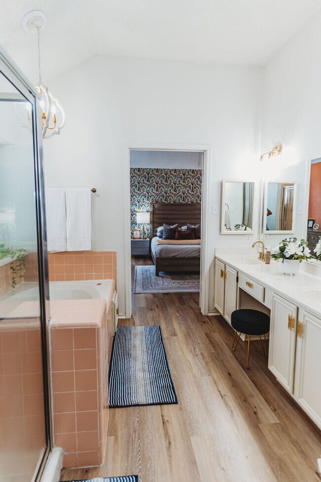 Building Photo - "Well-maintained 4-Bedroom Gem with 2 Full Baths and a Fireplace in Desirable Harker Heights Neig...