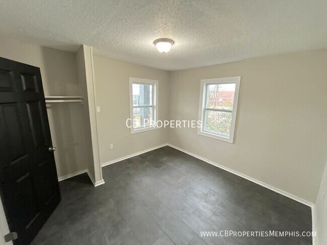 Building Photo - 2971 Forest Ave