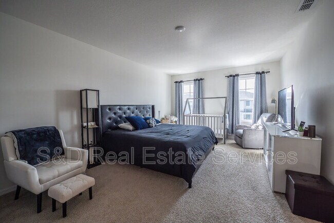 Building Photo - 3883 Resting Robin Ave