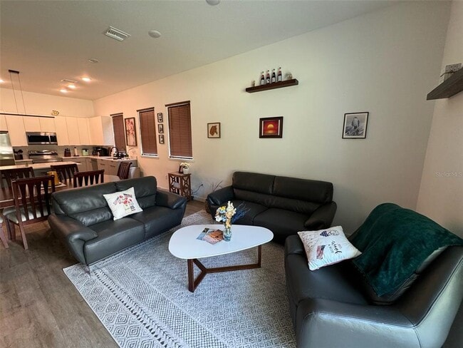 Building Photo - 5841 SW 204th Ave
