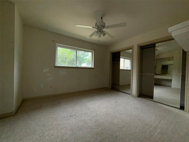 Building Photo - 7610 Burning Hills Dr